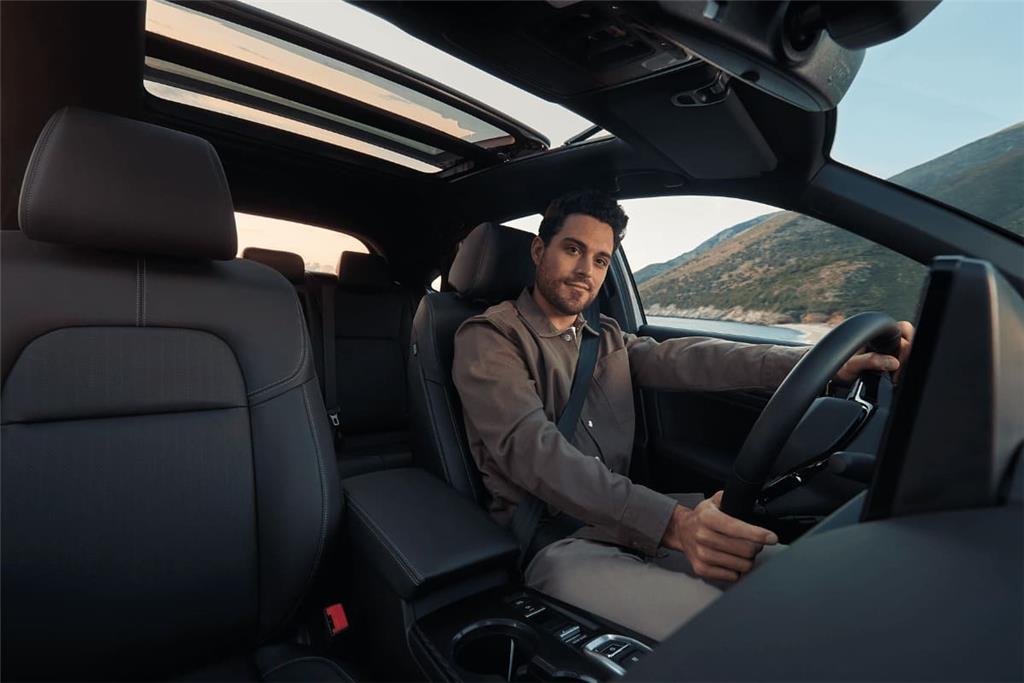 Γυάλινη πανοραμική οροφή